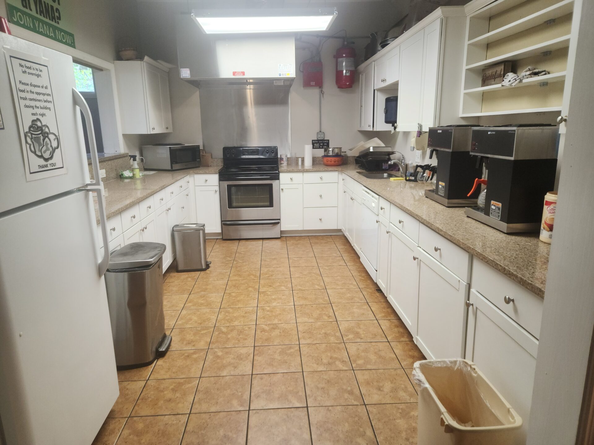 kitchen with all equipment YANA-pic kitchen with all equipment